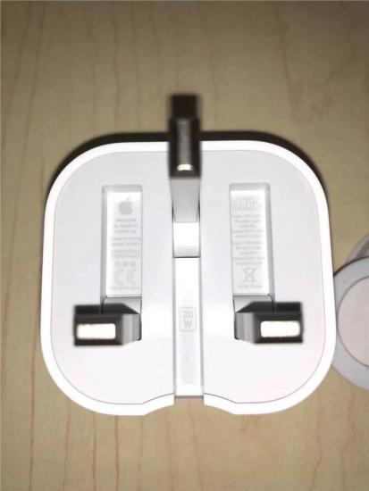 Adattatore di alimentazione USB C da 20 W per caricabatterie rapido Apple